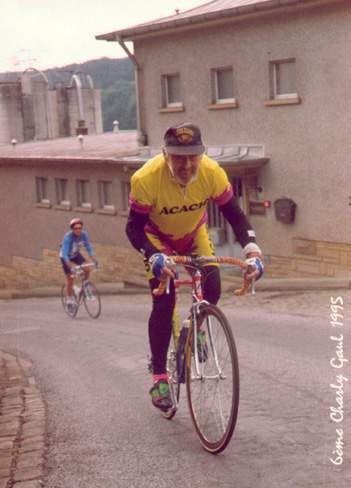 Charly Gaul pendant la cyclo-sportive La Charly Gaul en 1995