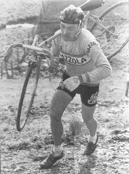 Charly Gaul a également pratiqué régulièrement le cyclo-cross